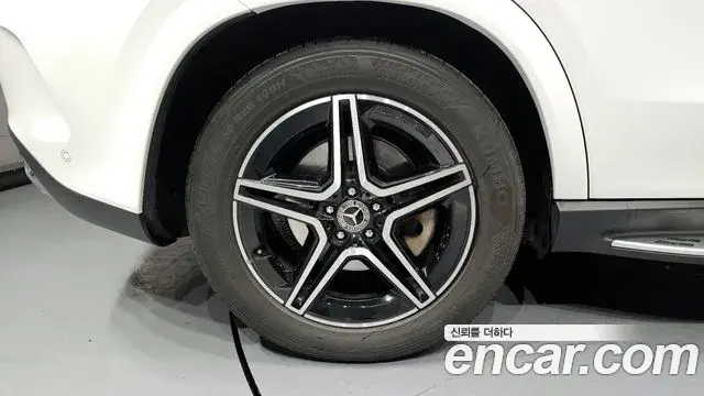 Mercedes-Benz GLE-Class 2021 — Şəkil 8/20