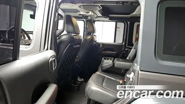 Jeep Wrangler 2020 — Şəkil 16/20