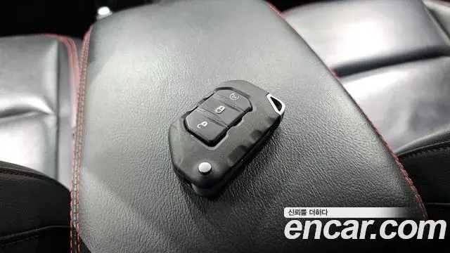 Jeep Wrangler 2020 — Şəkil 12/20