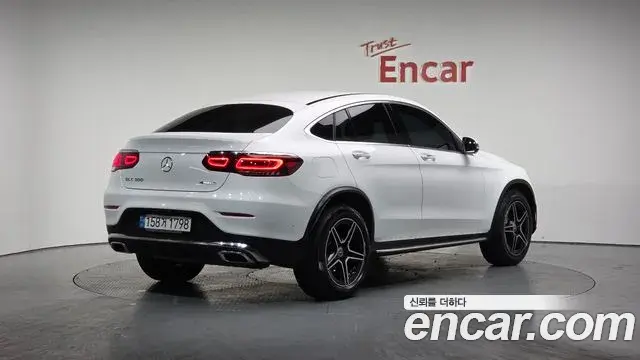 Mercedes-Benz GLC-Class 2023 — ფოტო 19/20