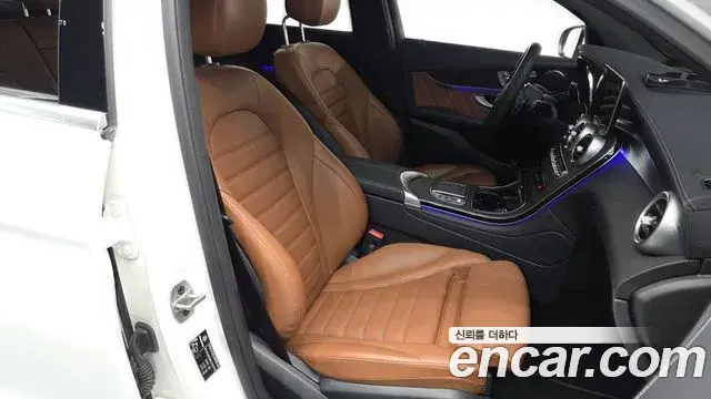 Mercedes-Benz GLC-Class 2023 — ფოტო 17/20