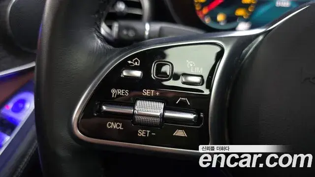 Mercedes-Benz GLC-Class 2023 — ფოტო 6/20