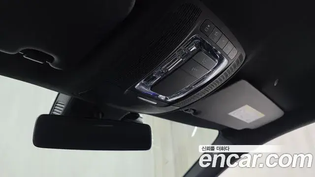 Mercedes-Benz A-Class 2020 — Photo 6/20