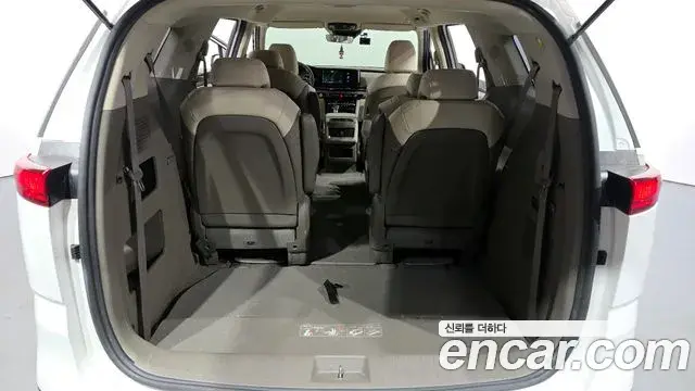Kia Carnival 2021 — Фото 20/20