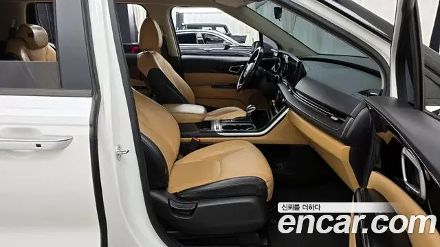 Kia Carnival 2020 — Photo 11/20