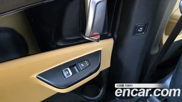Kia Carnival 2020 — Photo 19/20
