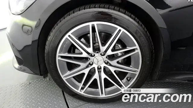 Mercedes-Benz AMG GT 2022 — Photo 6/20