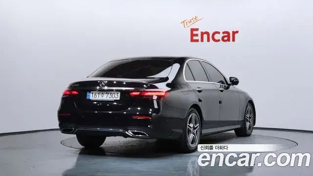 Mercedes-Benz E-Class 2022 — Şəkil 16/20
