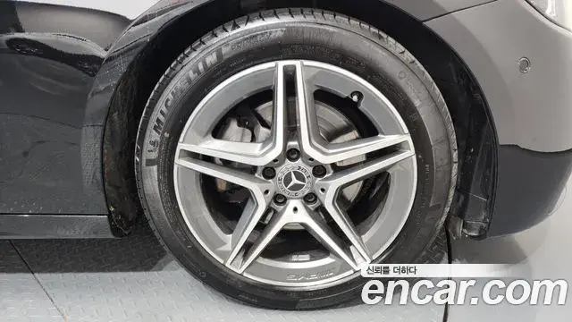 Mercedes-Benz E-Class 2022 — Şəkil 1/20