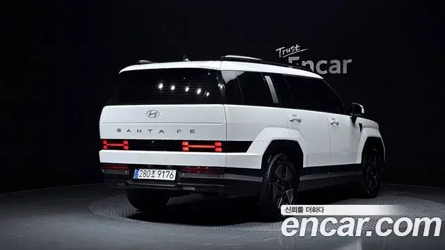Hyundai Santa Fe 2023 — Şəkil 12/20