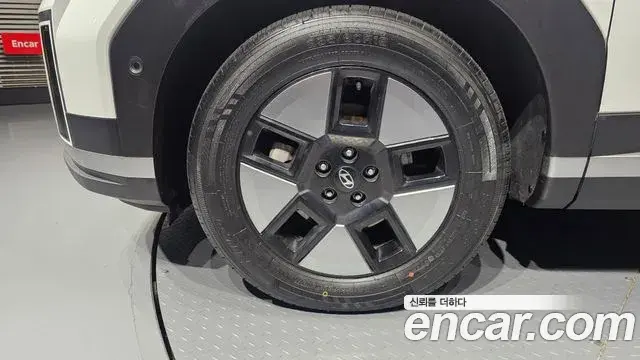 Hyundai Santa Fe 2023 — Şəkil 13/20