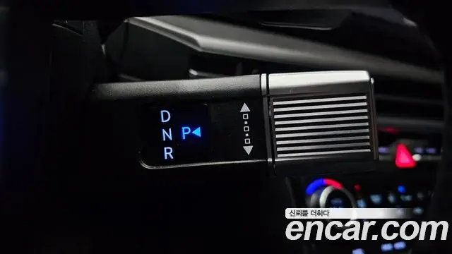 Hyundai Santa Fe 2023 — Şəkil 8/20