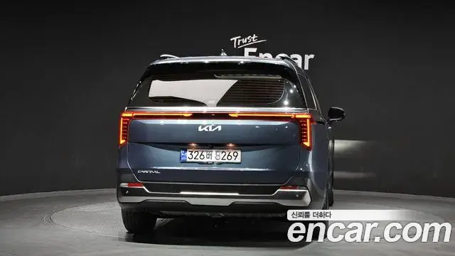 Kia Carnival 2024 — Şəkil 2/20