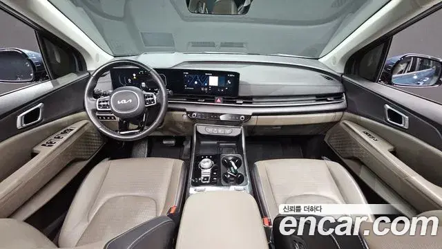 Kia Carnival 2024 — Şəkil 7/20