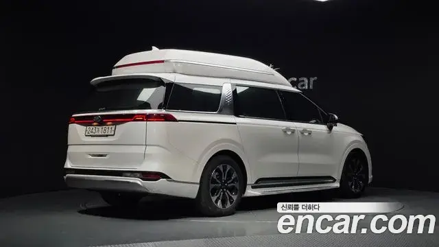 Kia Carnival 2021 — Фото 2/20