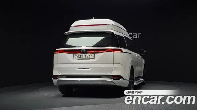 Kia Carnival 2021 — Фото 4/20