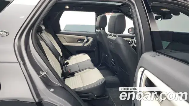 Land Rover Discovery Sport 2025 — Фото 12/20