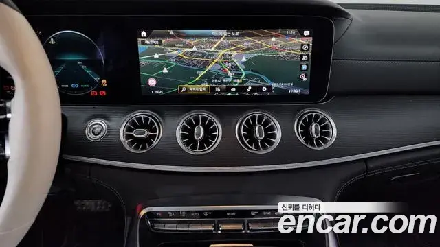 Mercedes-Benz AMG GT 2022 — Photo 11/20