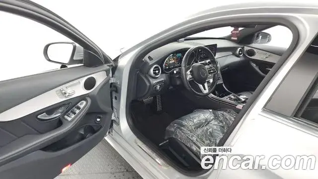 Mercedes-Benz C-Class 2021 — Фото 10/20