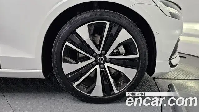Volvo S60 2024 — Şəkil 7/20
