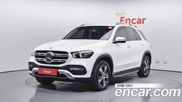 Mercedes-Benz GLE-Class 2019 — Şəkil 16/20