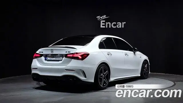 Mercedes-Benz A-Class 2022 — ფოტო 17/20