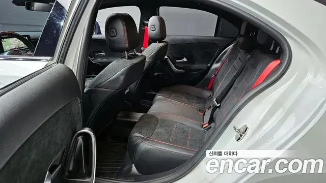 Mercedes-Benz A-Class 2022 — ფოტო 11/20