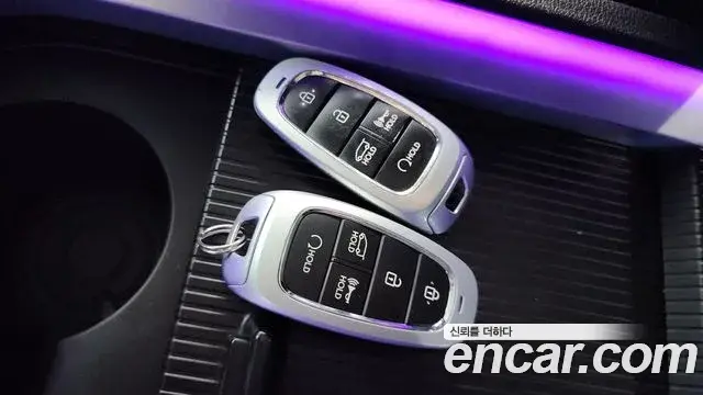 Hyundai Staria 2022 — ფოტო 5/20