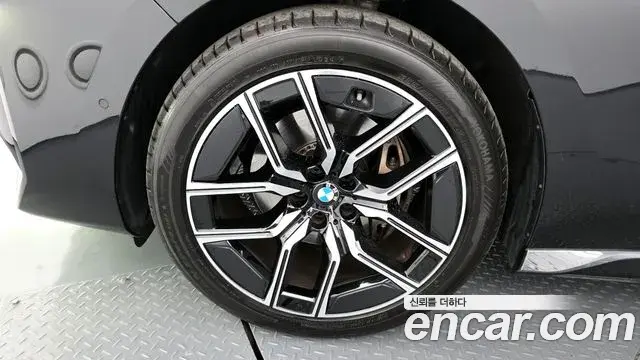 BMW 7 Series 2025 — Photo 4/20