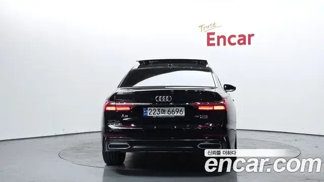 Audi A6 2022 — Photo 12/20