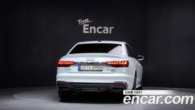 Audi A4 2021 — ფოტო 5/20