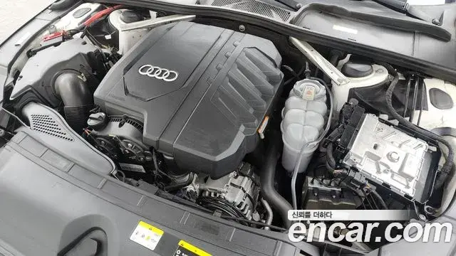Audi A4 2021 — ფოტო 8/20