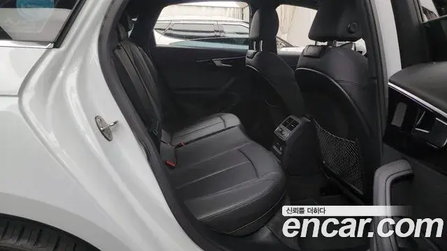 Audi A4 2021 — ფოტო 4/20