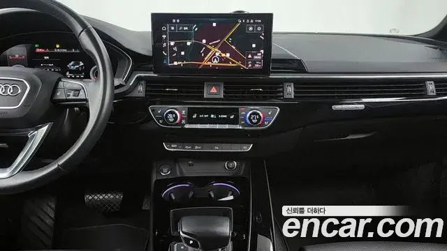 Audi A4 2021 — ფოტო 16/20