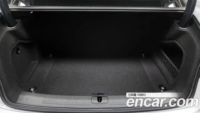 Audi A4 2021 — ფოტო 9/20