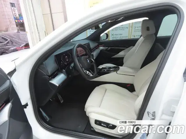 BMW 5 Series 2024 — ფოტო 19/20