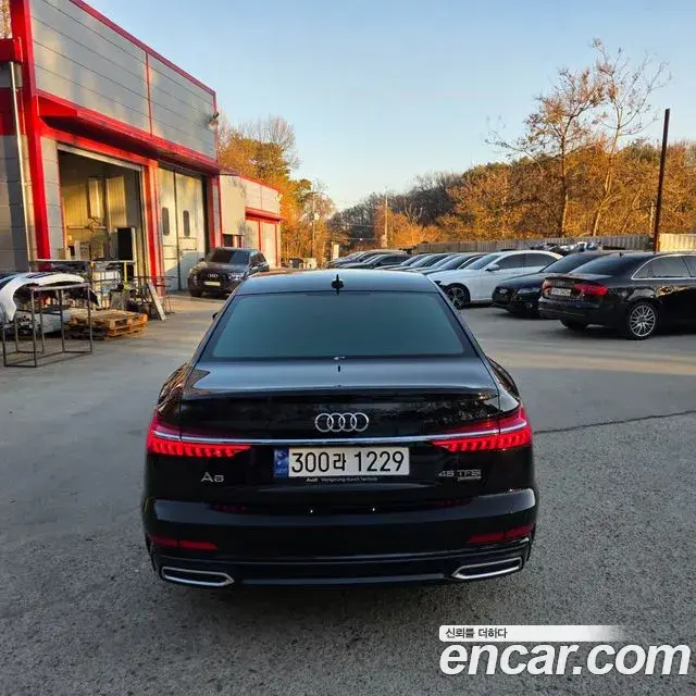 Audi A6 2022 — ფოტო 18/20