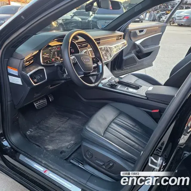 Audi A6 2022 — ფოტო 11/20