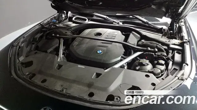 BMW 7 Series 2023 — ფოტო 16/19