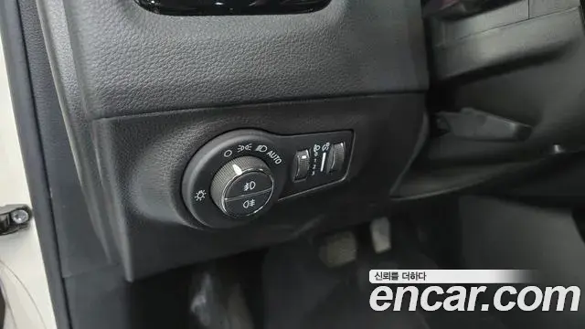 Jeep Compass 2020 — Фото 18/20