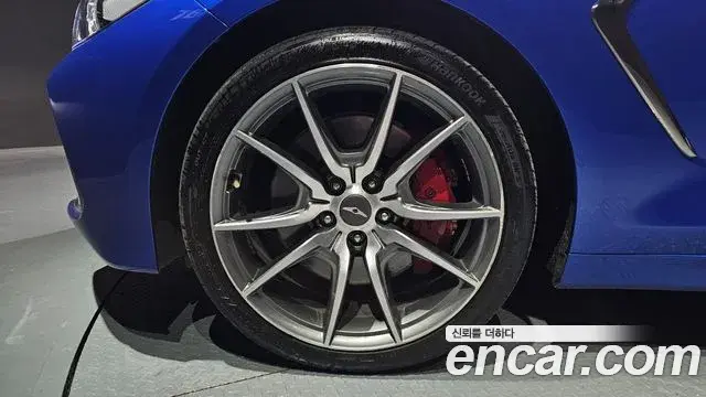 Genesis G70 2018 — ფოტო 8/20
