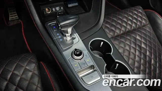 Genesis G70 2018 — ფოტო 7/20