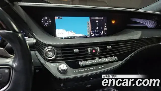 Lexus LS500 2018 — Şəkil 10/20