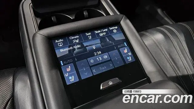 Lexus LS500 2018 — Şəkil 19/20