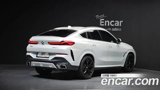 BMW X6 2023 — Photo 3/20