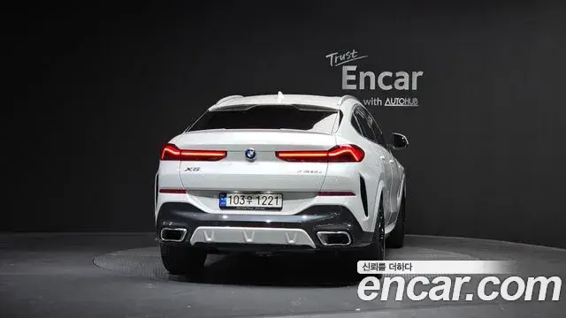 BMW X6 2023 — Photo 13/20