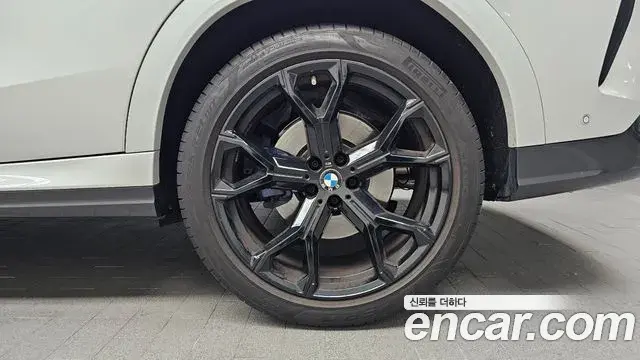 BMW X6 2023 — Photo 17/20