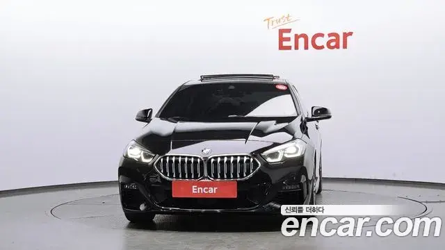 BMW 2 Series Gran Coupe 2023 — Photo 8/20