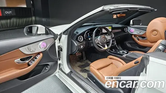Mercedes-Benz C-Class 2019 — Photo 16/20