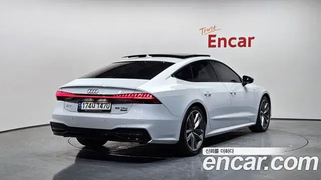 Audi A7 2022 — Photo 11/20